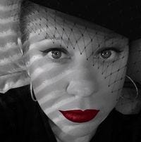 Kristy Lee – Medium