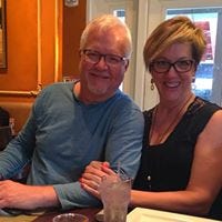 Steven Kelly Jones – Medium