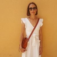 About – Sarah Button – Medium