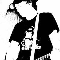 Ethan Wayne – Medium