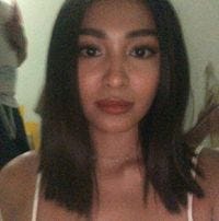 Aryana Fabay – Medium