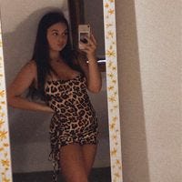 Leah Taylor – Medium