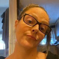 Michelle James – Medium