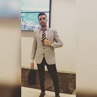 About Wesley Santos Barber Medium