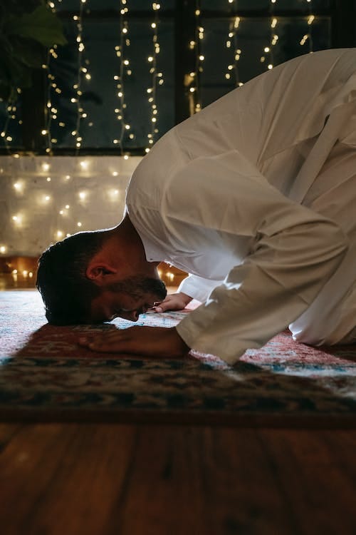 SALAH. Story of revelation of salah | by Khawla | Medium