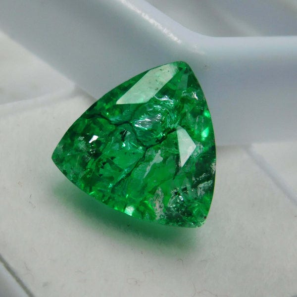 Decoding The Symbolism Of Emerald May’s Birthstone by Gemsbuild