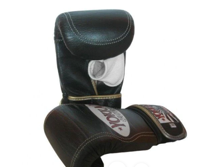 Bag Gloves vs. Sparring Gloves. Whether you’re a beginner or… by Chompoojames Medium