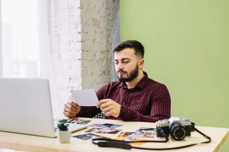 From Clicks to Cash How to Offer Photography Services and Sell Photos Online