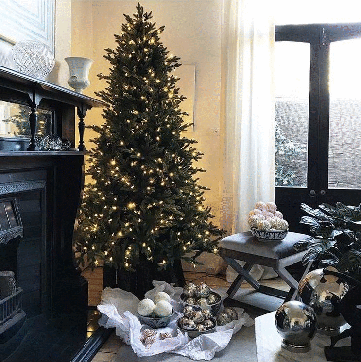 HOW TO PUT C7 LIGHTS ON A CHRISTMAS TREESTEP BY STEP GUIDE by Nestic