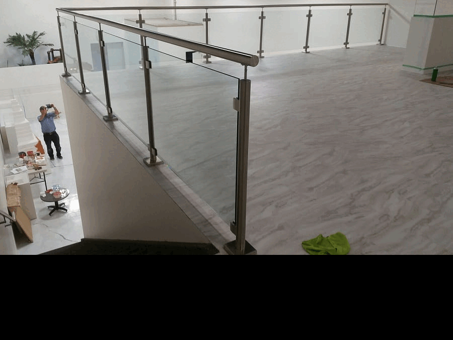 Aluminum deck railing and outdoor stair railings in Edmonton Omega