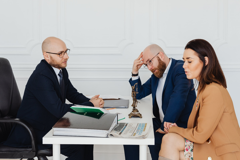 Unveiling the Crucial Role of Divorce Attorneys: Navigating 