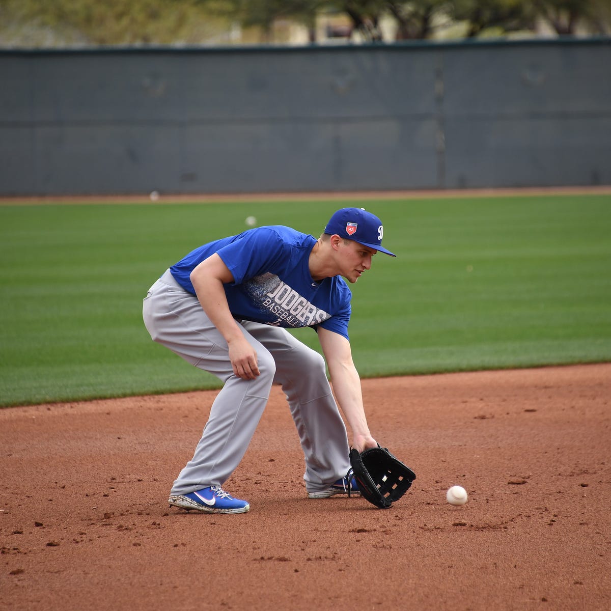 Corey Seager looks ready for World Series after a full workout at