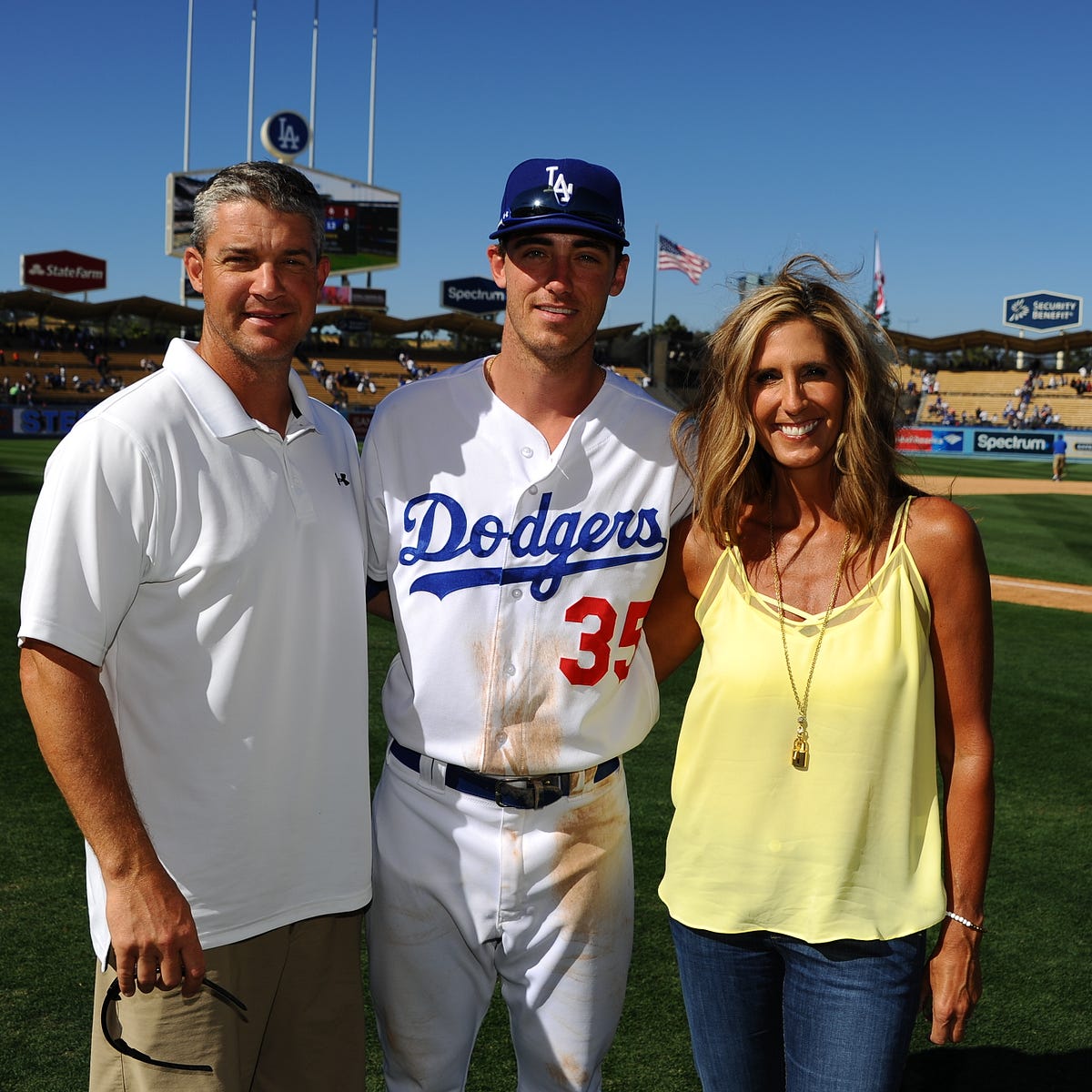 Family by Bellinger's side as he thrives in first MLB stint