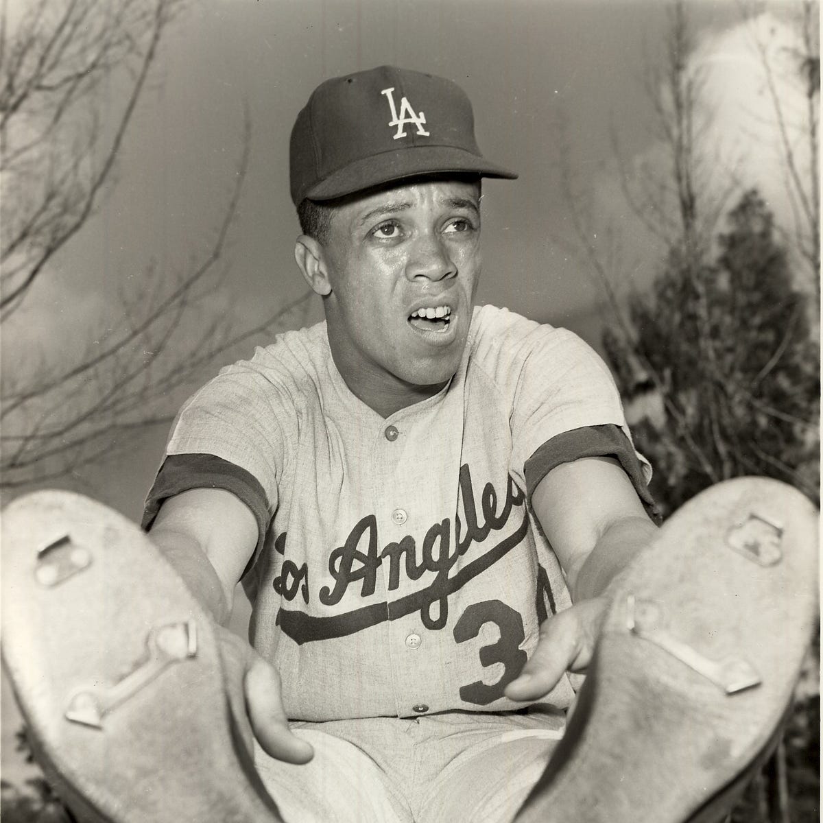 Maury Wills, base-stealing shortstop for Dodgers, dies at 89