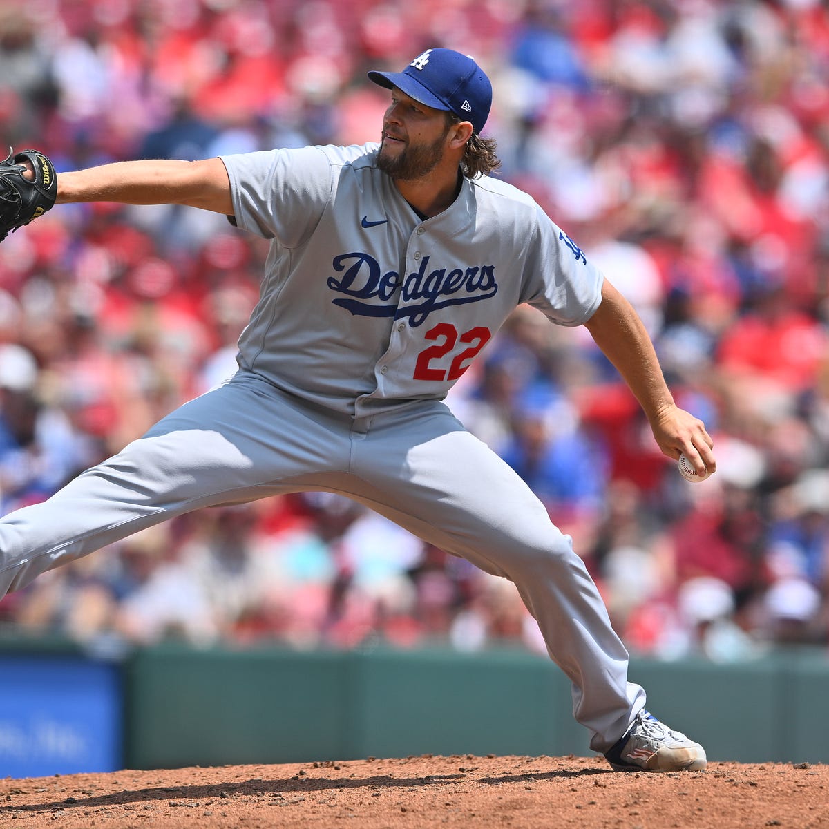 Kershaw provides Dodgers with low-stress victory in Cincinnati, by Ron  Gutterman
