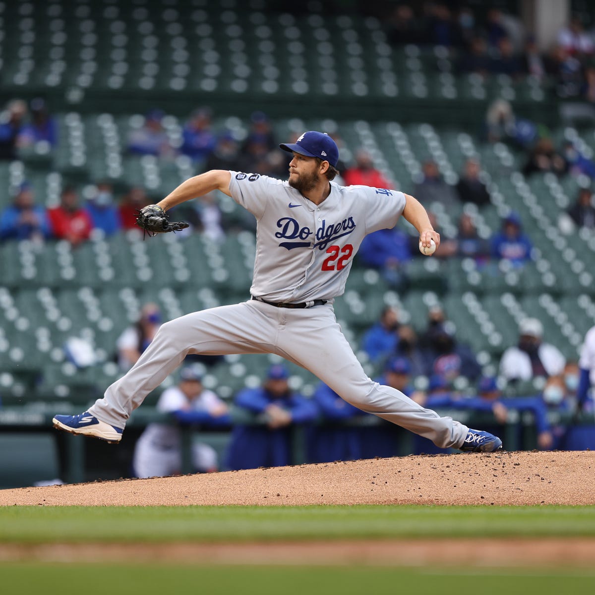 Barnes signs a deal to stay with the Dodgers through 2024, by Cary Osborne
