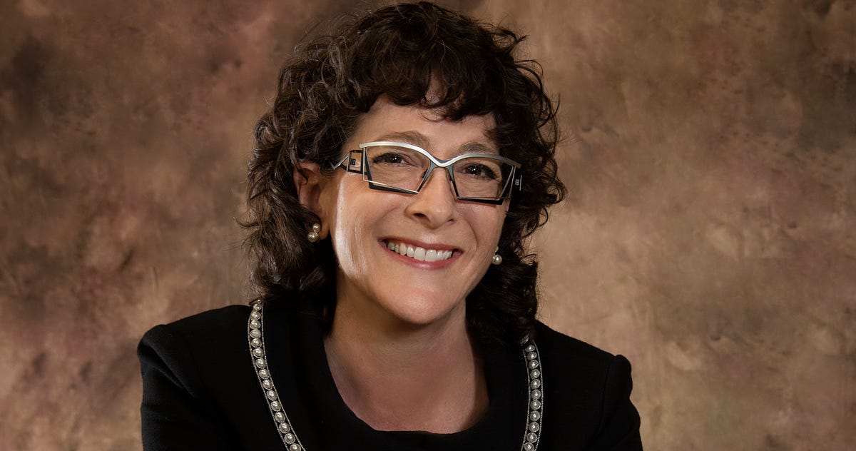 How To Give Honest Feedback Without Being Hurtful Author Diane Helbig: Giving Feedback; How To Be Honest Without Being