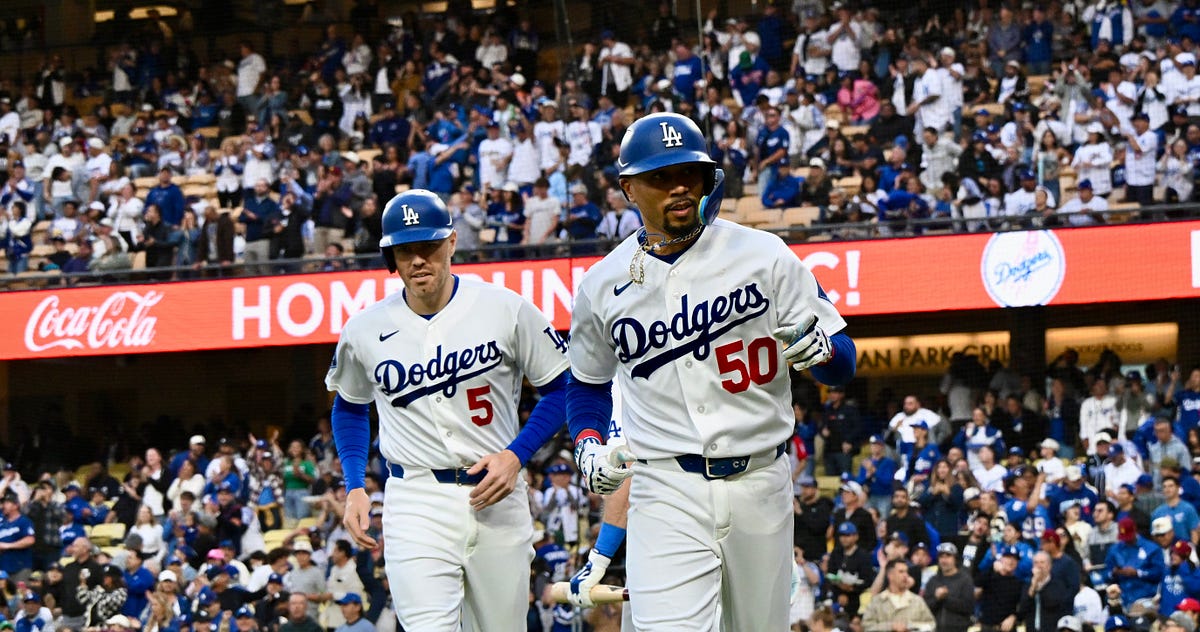 【新品未使用】Mookie Betts ボビングヘッド※箱潰れ有 Mookie Betts brings the power in Dodger offensive onslaught | by