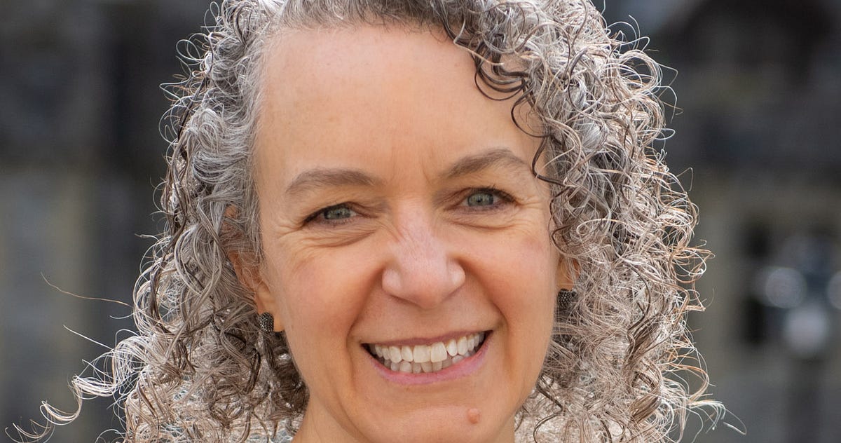 How To Give Honest Feedback Without Being Hurtful Lisa Sansom Of LVS Consulting: Giving Feedback; How To Be Honest