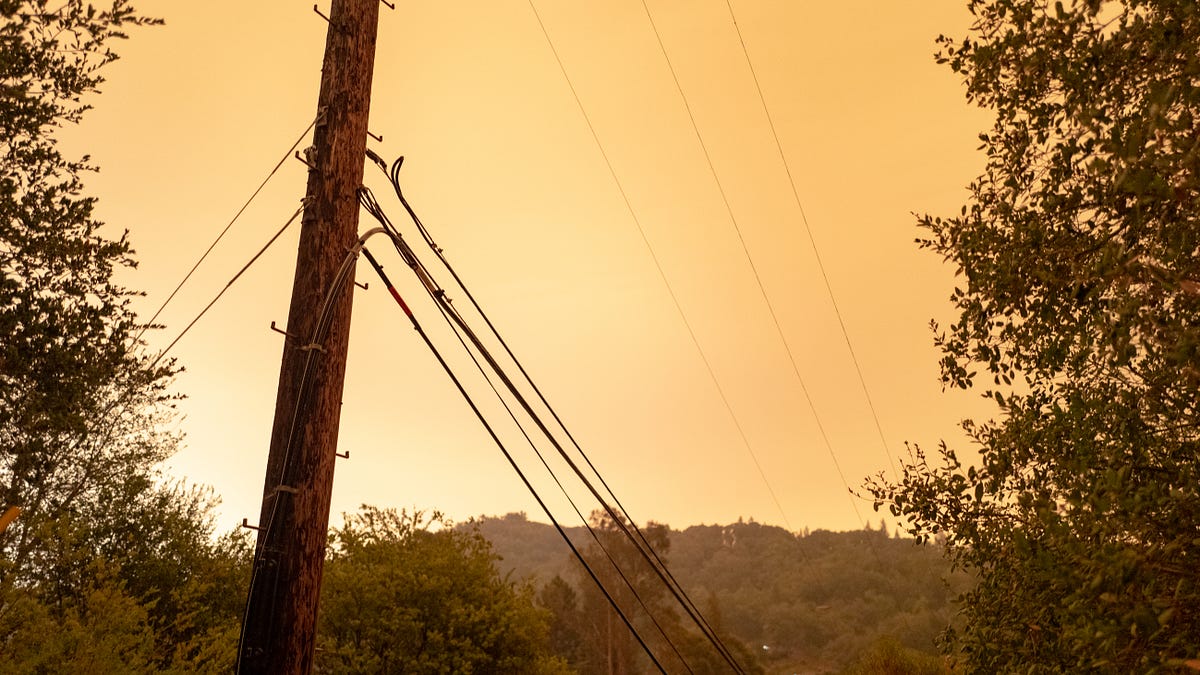 Image of: The Apocalypse Is Horrifying. At Least It Comes With Pretty Colors.