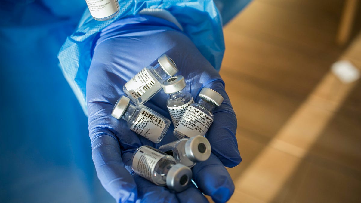 Image of: An Influencer Unboxes the Supercute Covid-19 Vaccine