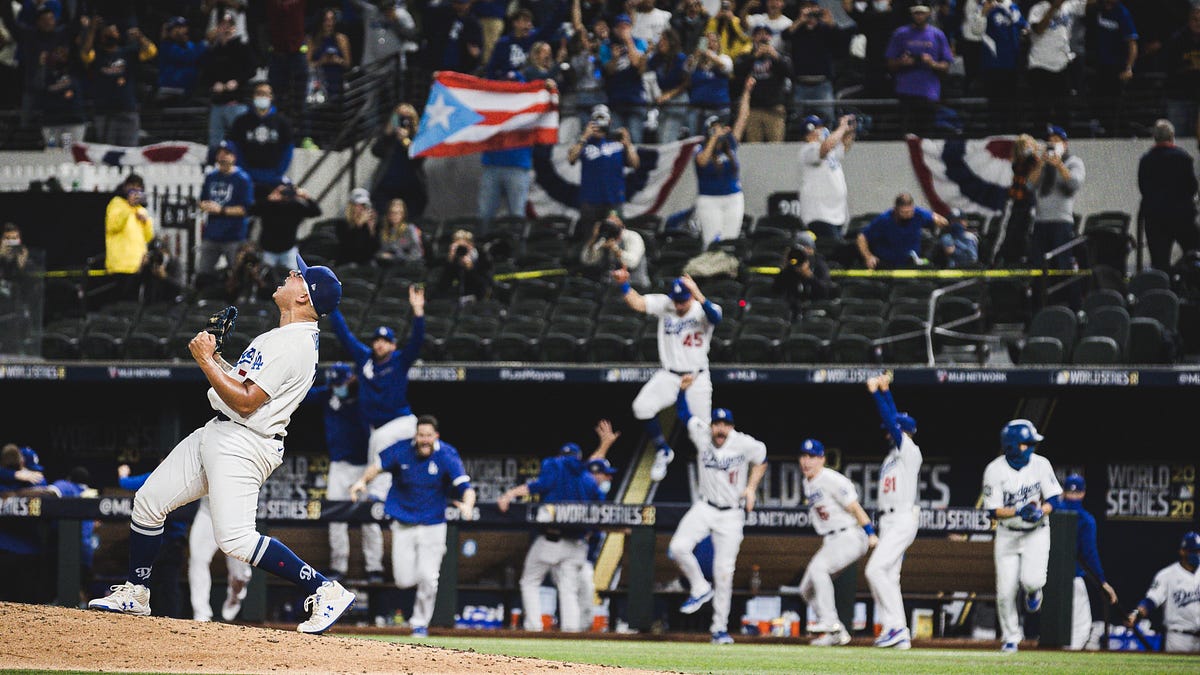 Photos: The Dodgers win the World Series in Game 6 - Dodger Insider