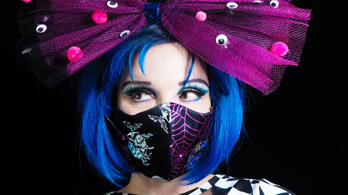 Image of: These Glitter-Bombed Face Masks Will Make Your 2021 More Fabulous