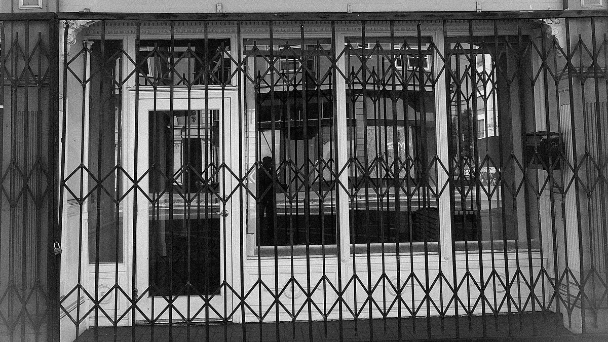 Photos: The Closed Shops of Valencia Street During Lockdown