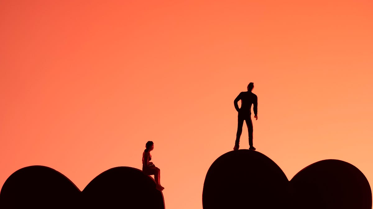 Image of: Mourning a Year of Dating Lost