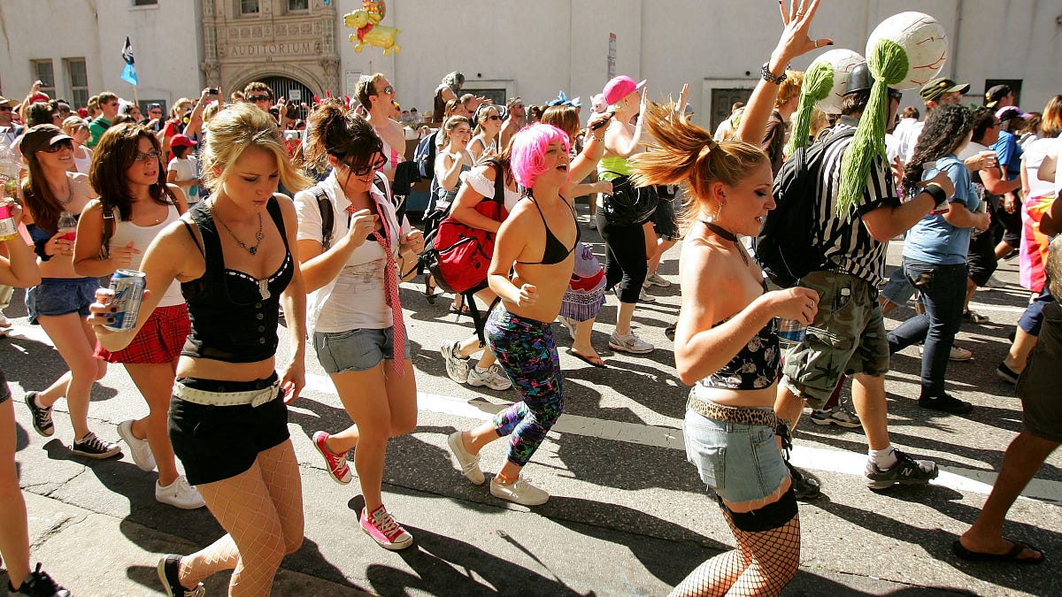 Image of: An Ode to Bay to Breakers: San Francisco’s Most Iconic Race