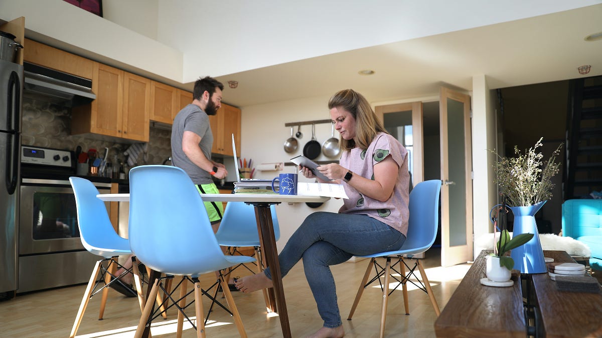 Image of: We Asked Bay Area Teachers for Their Standout Zoom Classroom Moments