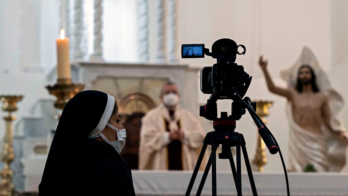 Image of: Why I Still Attend Church Every Sunday (Virtually)