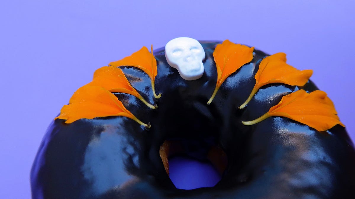 Image of: Halloween Sweet Treats in the Bay Area, From Cupcakes to Ding Dongs