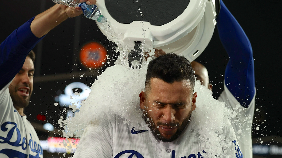 David Peralta has his 'Welcome to the Dodgers' moment, by Cary Osborne