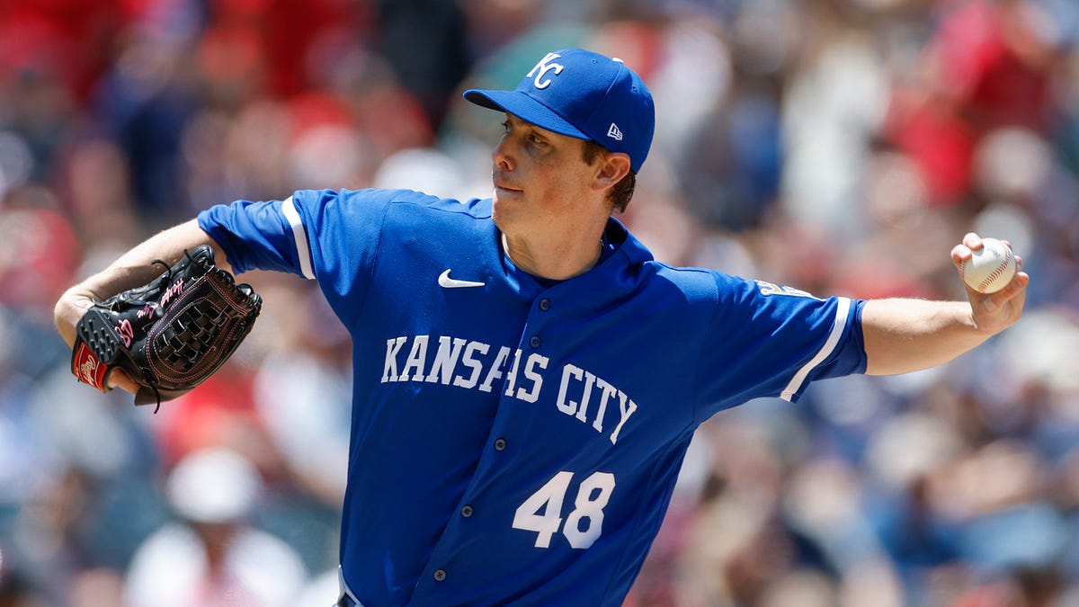 Royals trade Ryan Yarbrough to Dodgers