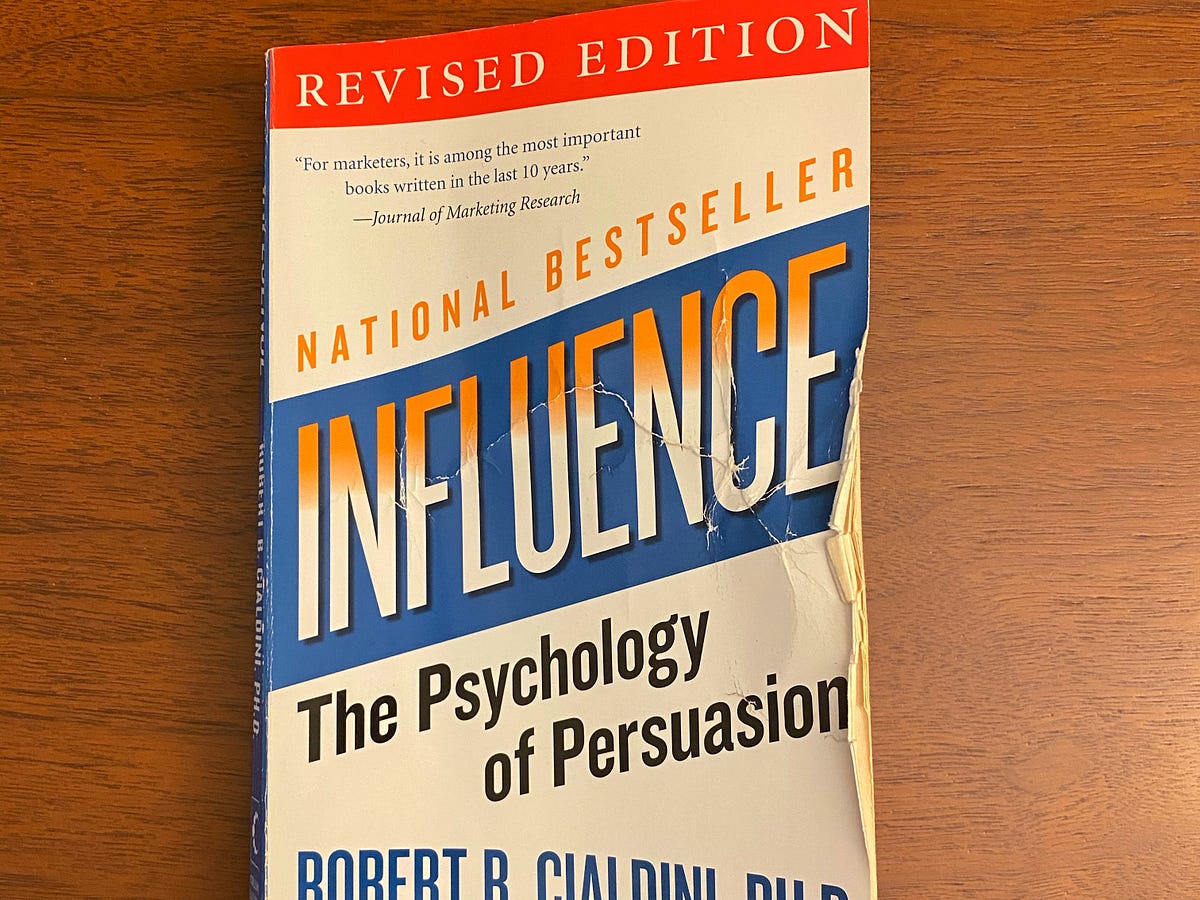 A Joosr Guide to Influence by Robert Cialdini: The Psychology of  Persuasion eBook by Joosr - EPUB Book