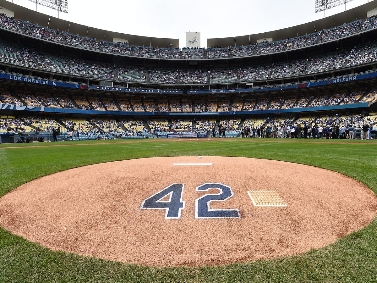 Dodgers, MLB honor Jackie Robinson's centennial year