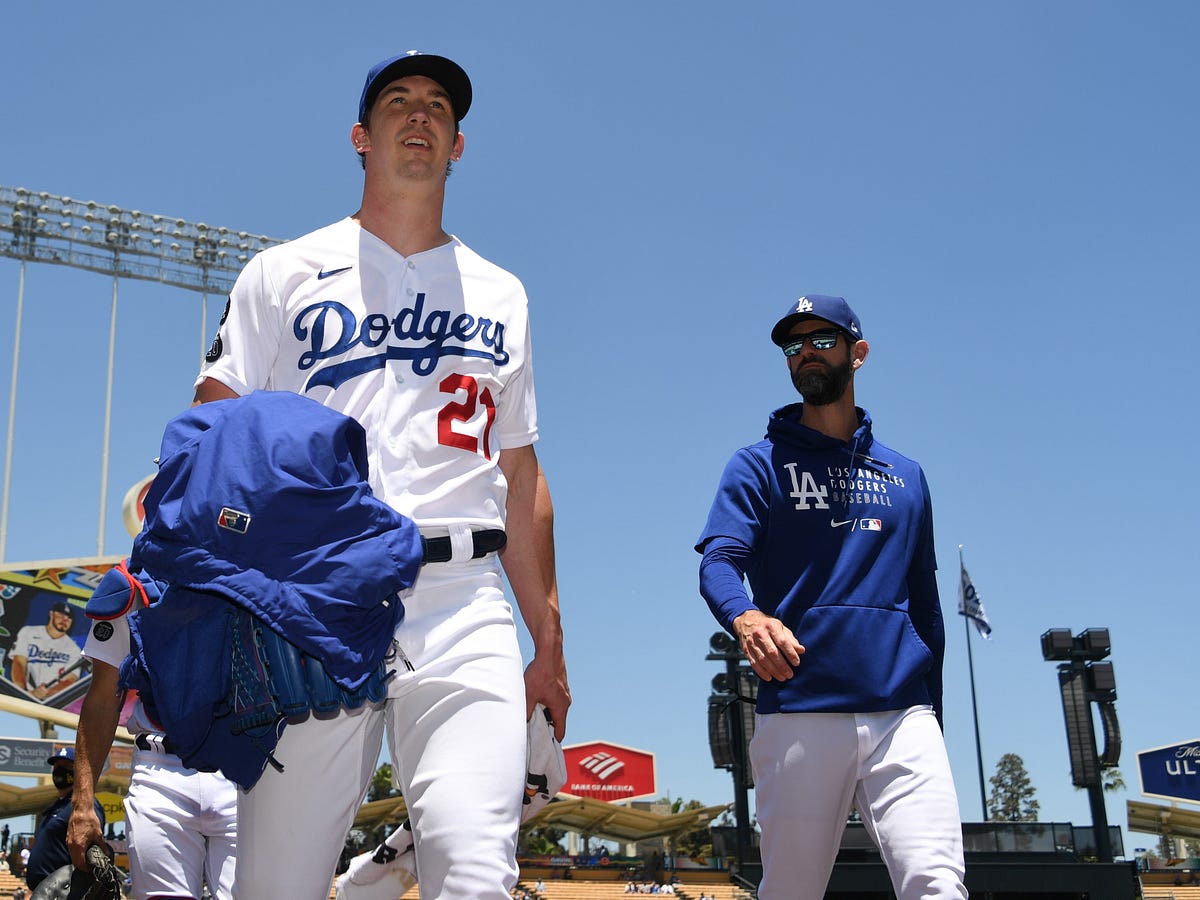 Mother of Dodgers star Clayton Kershaw dies; he plans to pitch