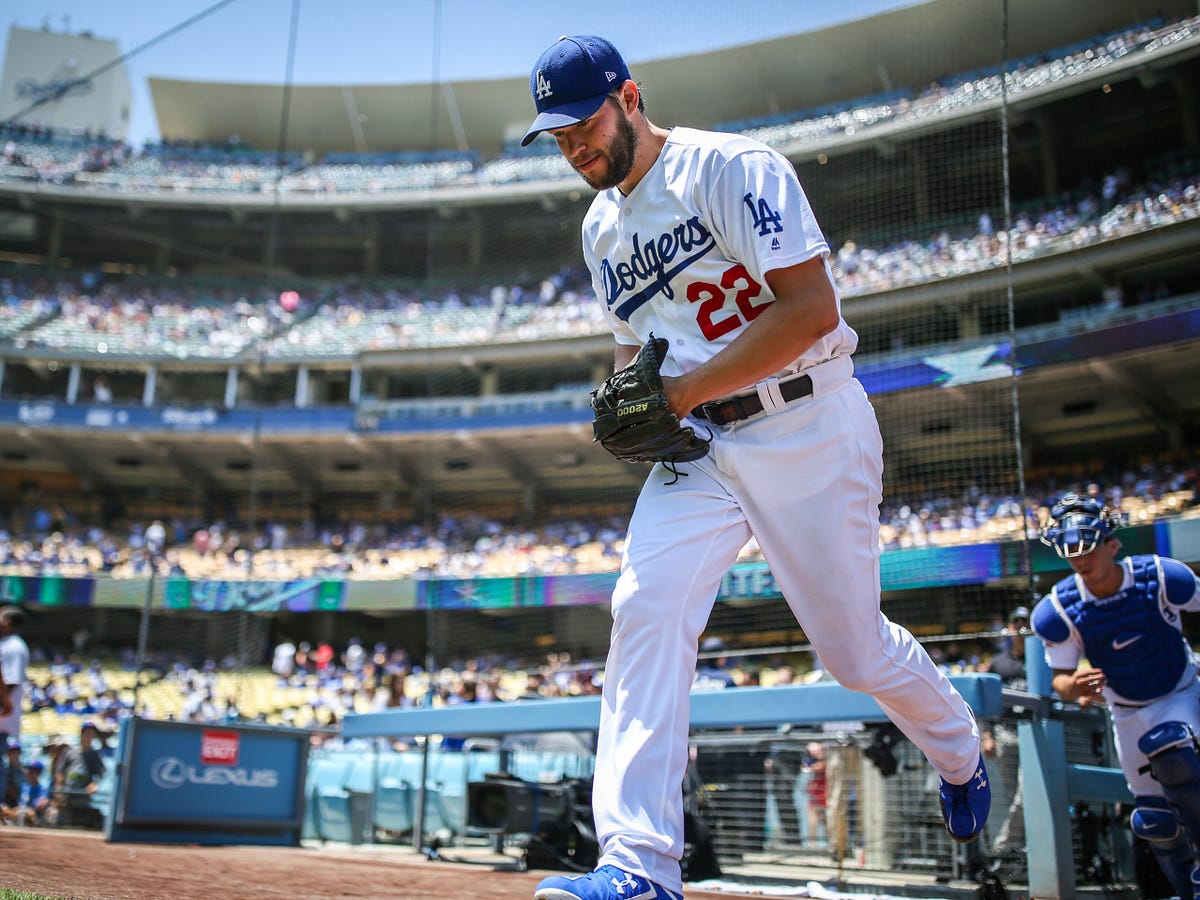 LOS ANGELES, CA - APRIL 14: Dodgers pitcher Clayton Kershaw with