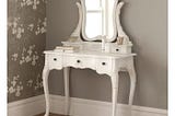 WHERE TO PLACE A DRESSING TABLE IN YOUR BEDROOM