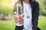 how does drinking water help in weight loss