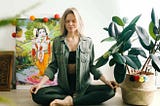 Meditation and Happiness: How a Daily Practice Can Improve Your Mood and Well-being — The Female…