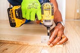 Hardwood vs. Laminate Flooring: What Toronto Homeowners Should Know