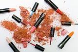 Tips to reuse broken makeup