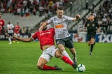 Tudo igual em Itaquera! Corinthians e Internacional empatam em jogo morno e se afastam do G4.