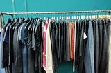 В Орле изъяли из торгового оборота одежду из натуральной кожи