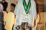 SEWA KEBAYA WISUDA SURABAYA DI AGNIS KEBAYA 085156160058