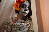O que significa Maquiagem de Caveira Mexicana?