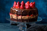 [Foodie Finds] Strawberry Chocolate Cake