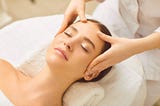 Top 5 Benefits of Deep Cleansing Facials with Extraction for Dubai Skin Types